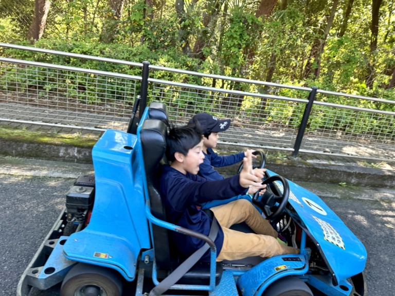 6BF382B3-B2CA-4EAA-BC63-C3F54A68D987