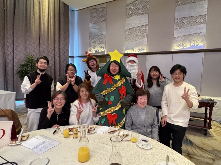 E7F1F76B-86AE-4DEF-A915-3A40A466CDD9