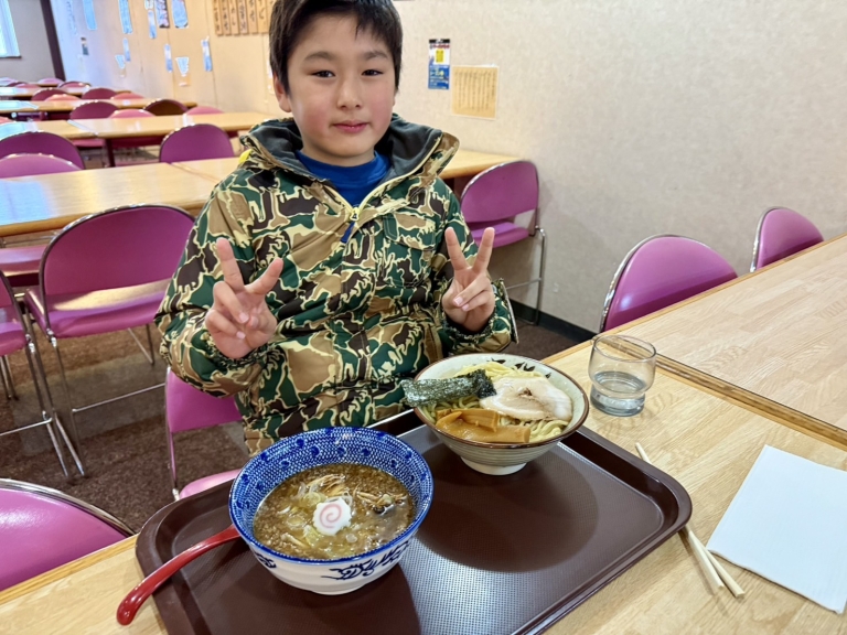 S__25501717_0 S__25501717_0