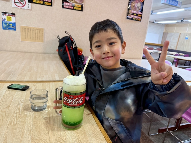 S__25501718_0 S__25501718_0