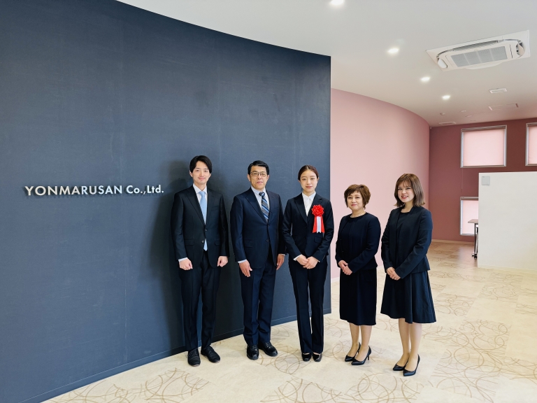 2152BC02-C4C7-4907-8771-80C279B699E4