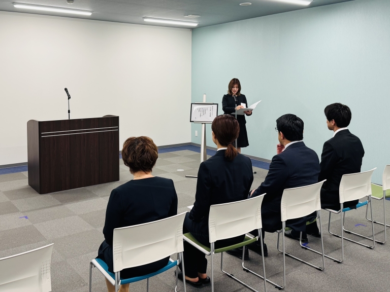 73E950B7-8FD2-4886-8310-586C0160F38E