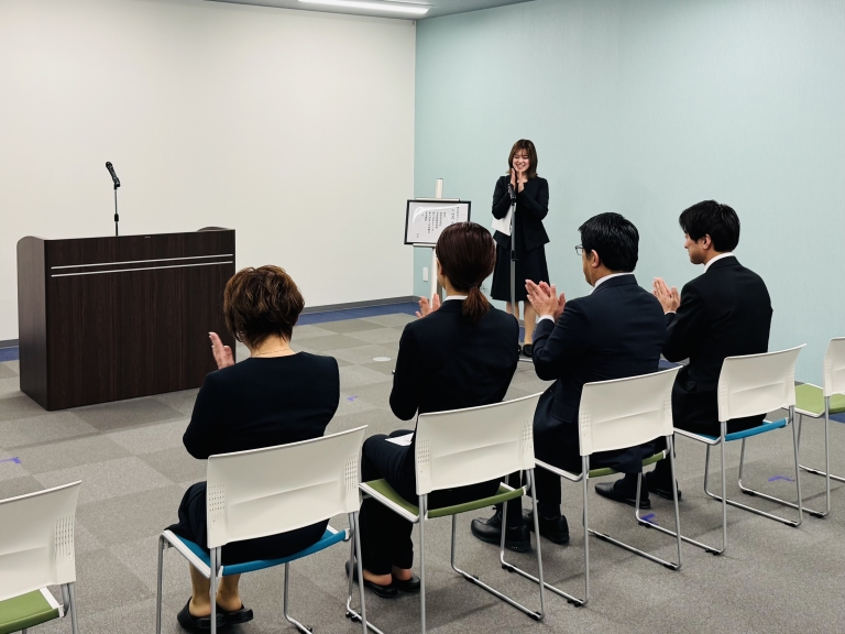 CD02CEDD-E645-4372-B2A8-89D7FFACF5DE