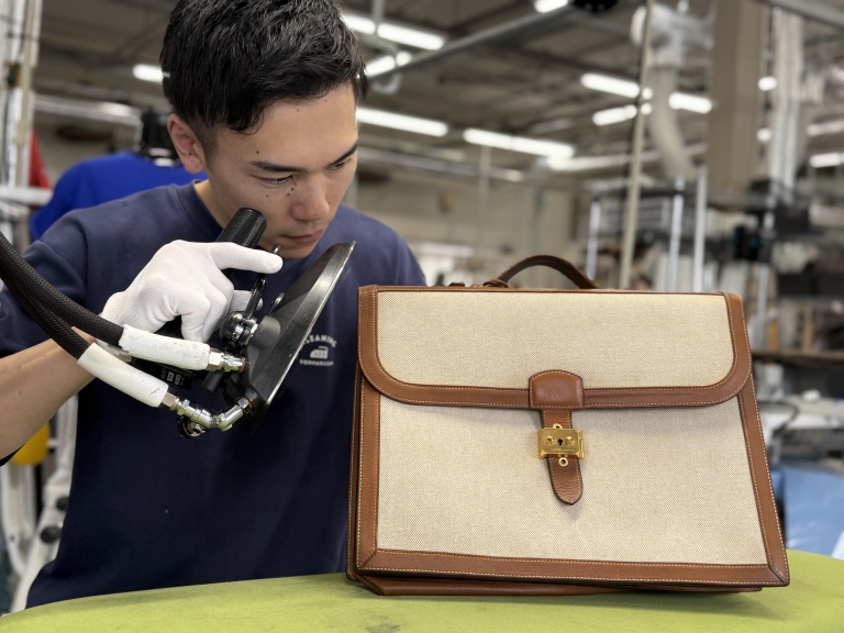 9DEA3F27-028B-4757-8D9A-11A83BA0E36F 9DEA3F27-028B-4757-8D9A-11A83BA0E36F