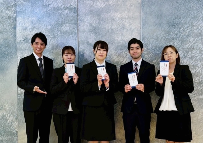 853E333E-C9B5-4786-81A9-7AE5B6F4F1FB