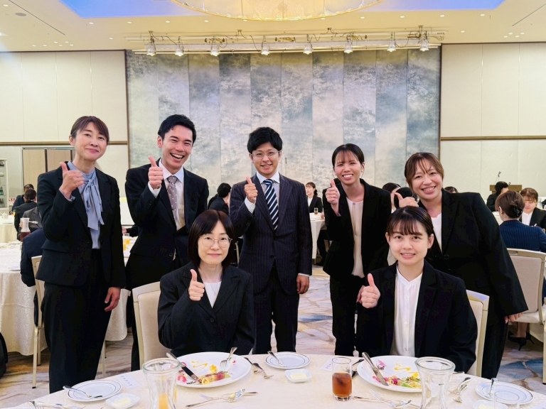 E9D4613B-0759-487E-9AD5-CEAA1D5BF134