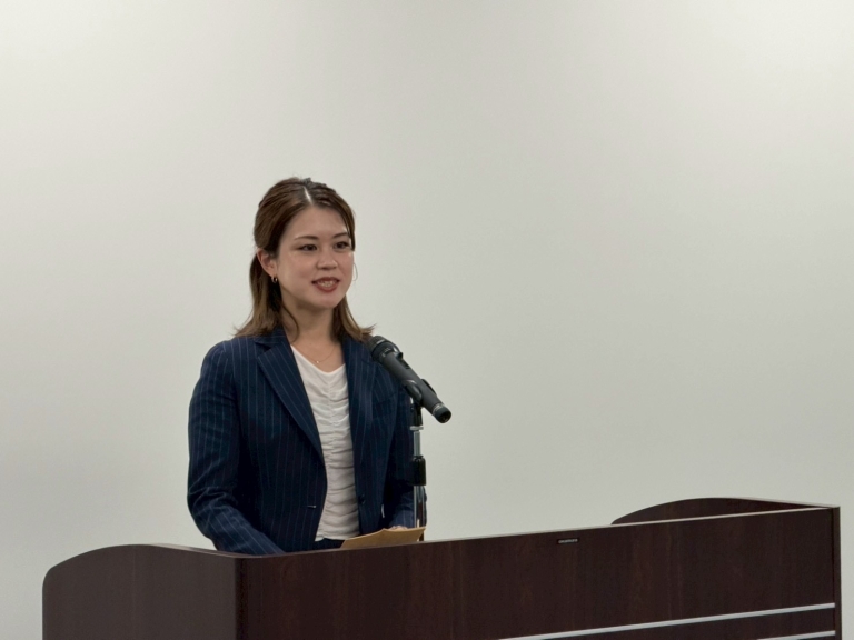 92C30F08-8FD8-4133-8D7D-16C7C7F6B5FE