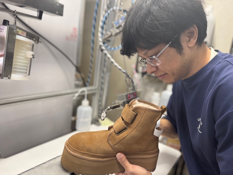 227F680A-814A-4429-99AF-D3D7A26570EF