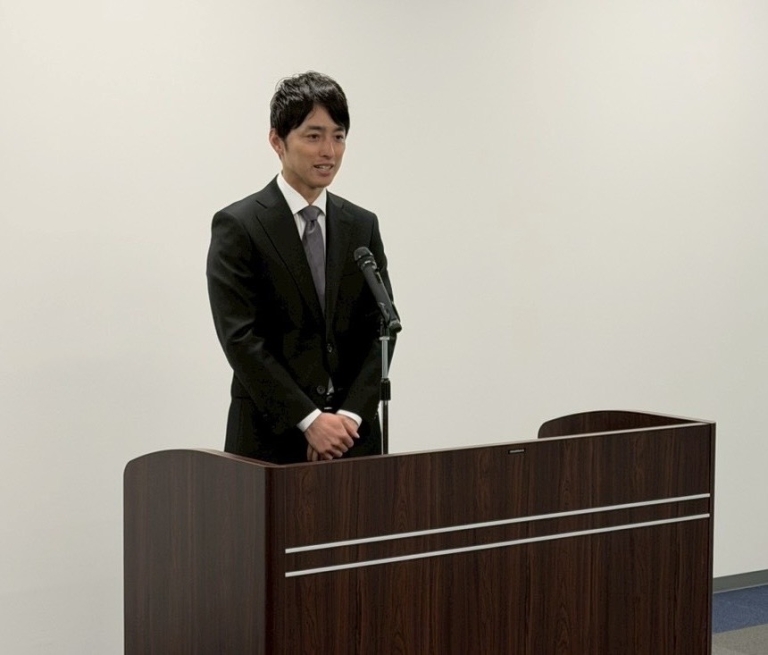 S__34463824 S__34463824